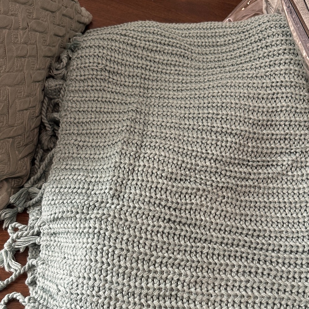 DKNY Sage Green Knitted Throw Blanket